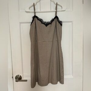 Veronica Beard micro plaid / houndstooth print mini dress with lace trim size 4